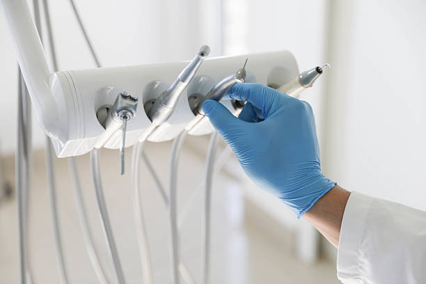 Professional Emergency Dentist technician working in Robertson County County, TX